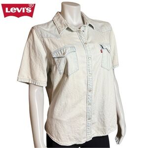 Levi’s Women’s Short Sleeve Faded Denim Shirt Size XXL